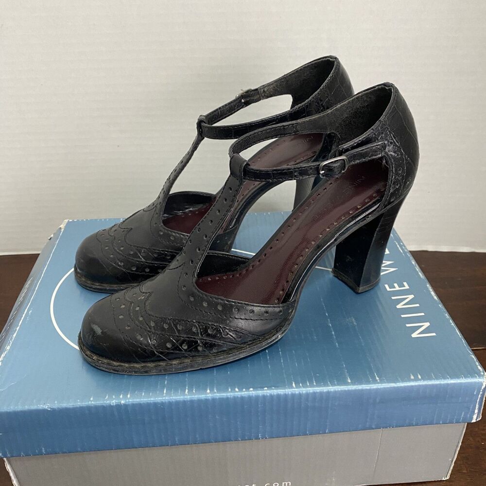 Vtg Nine West Womens T-Strap Wing Tip Shoes Size 7 Black Leather Grunge Goth